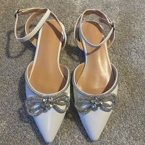 brand new silver bow wedding flats